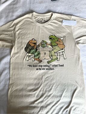 Frog and Toad Graphic Tee - Cream Short Sleeve Shirt